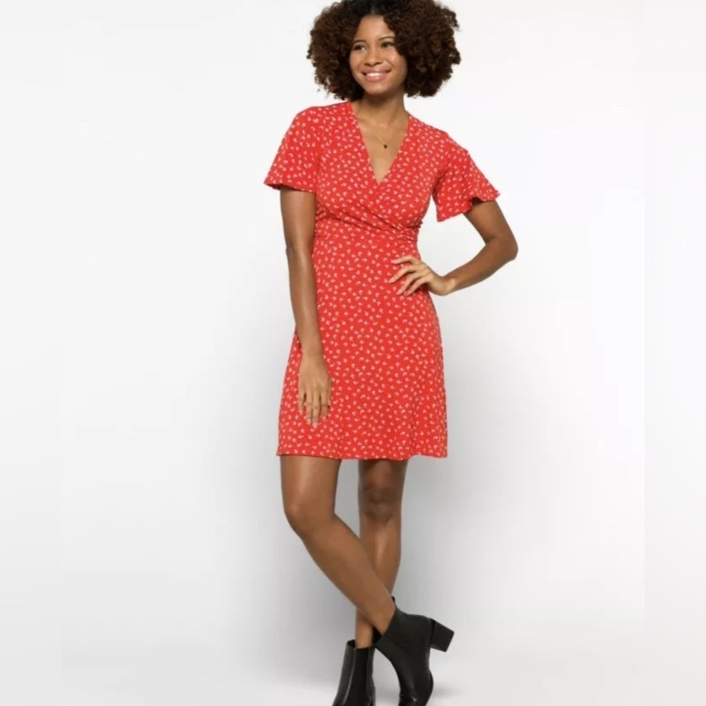 41 Hawthorn Red & White Elisse Knit Surplice Dress Size M NWT
